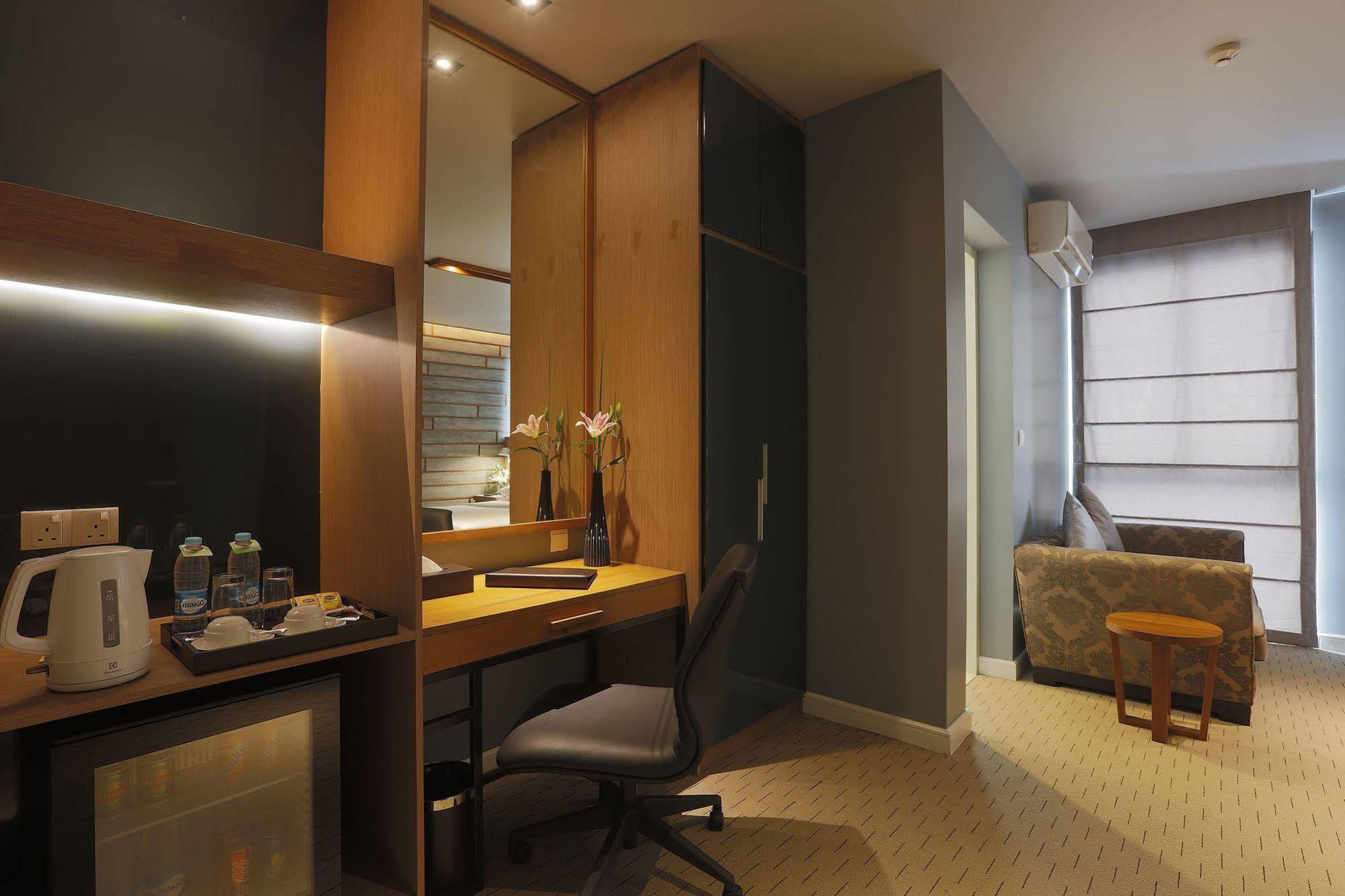 The Link Yangon Boutique Hotel Εξωτερικό φωτογραφία