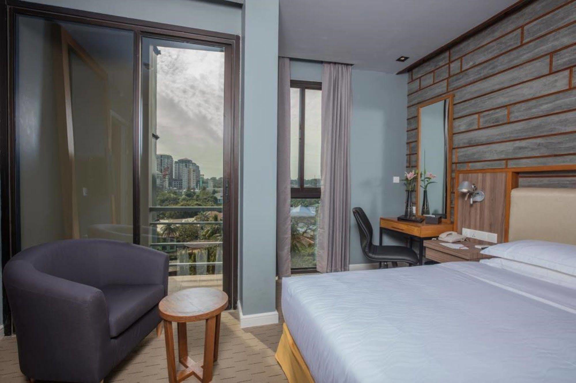 The Link Yangon Boutique Hotel Εξωτερικό φωτογραφία